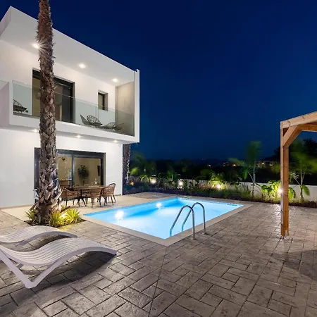 Davlakos Eve Villa