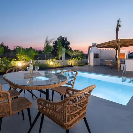 Davlakos Eve Villa